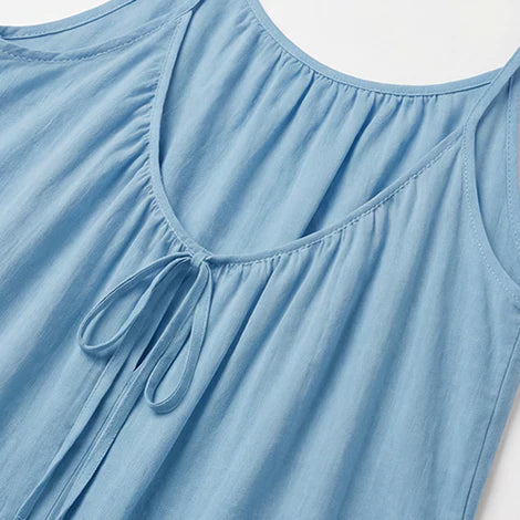 Open-Back Tie Detail