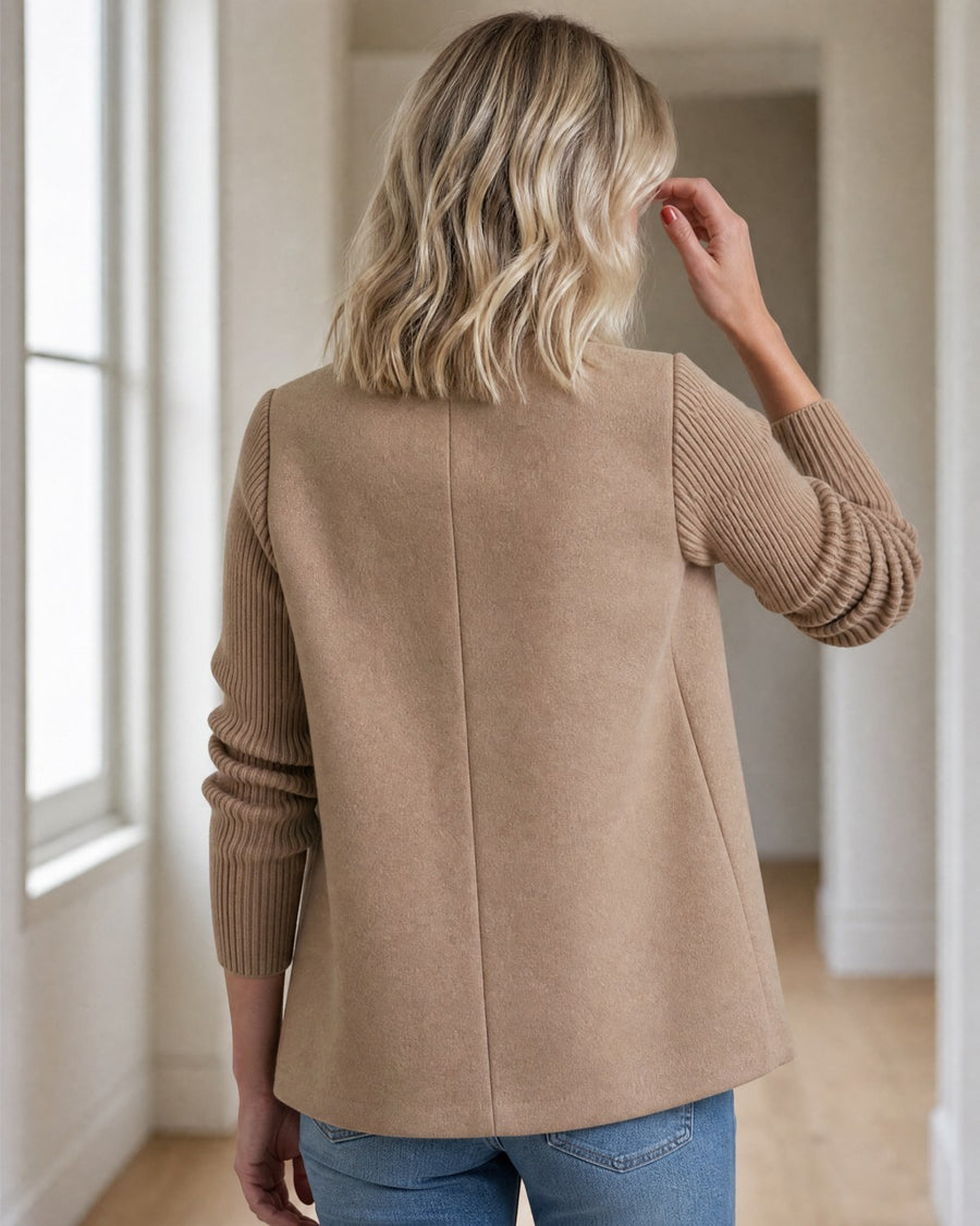 The Sasha blazer from behind, hem at the hip